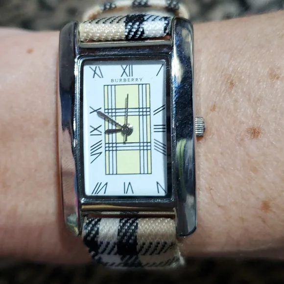Burberry watch vintage online
